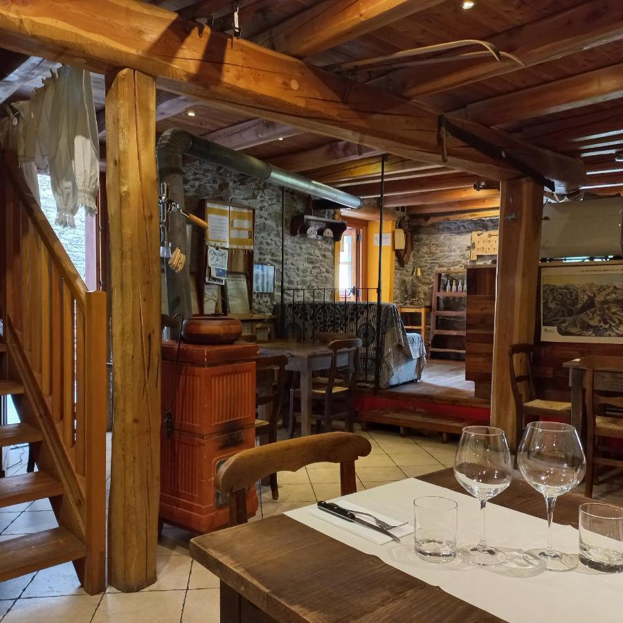 Albergo Diffuso La Marmu Osteria Della Croce Bianca Marmora Exterior photo