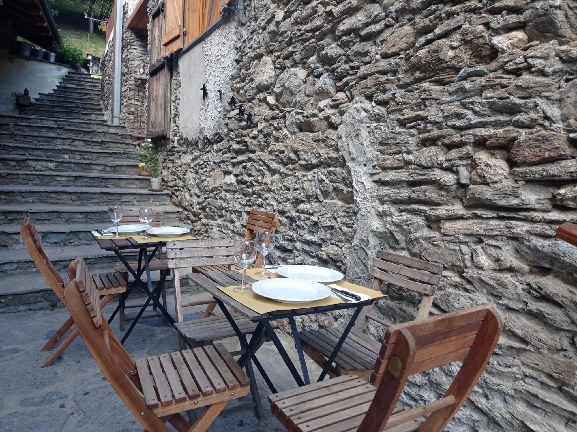 Albergo Diffuso La Marmu Osteria Della Croce Bianca Marmora Exterior photo